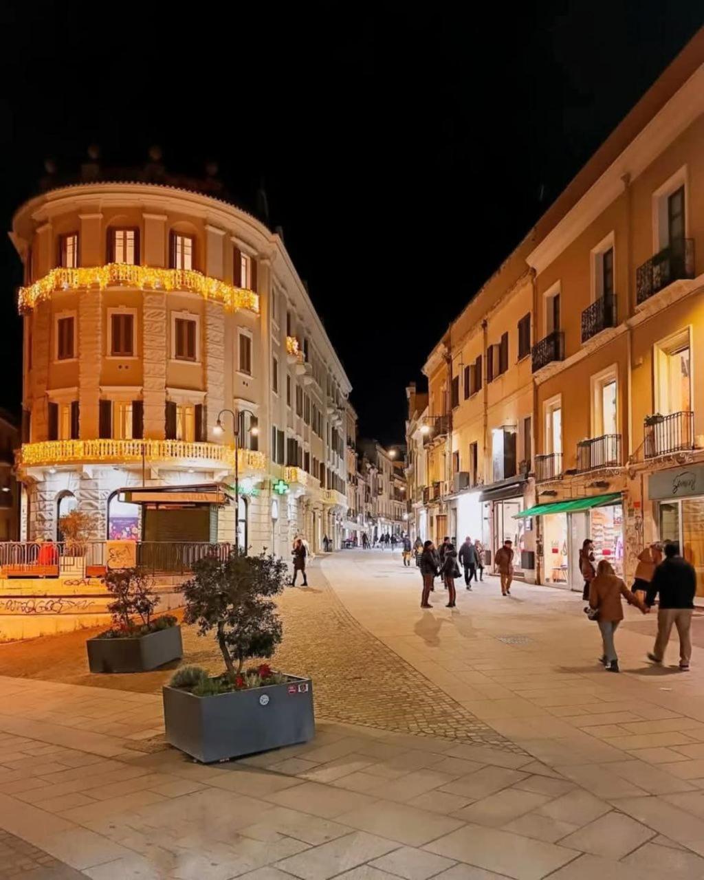 Black & White Cagliari Exterior photo